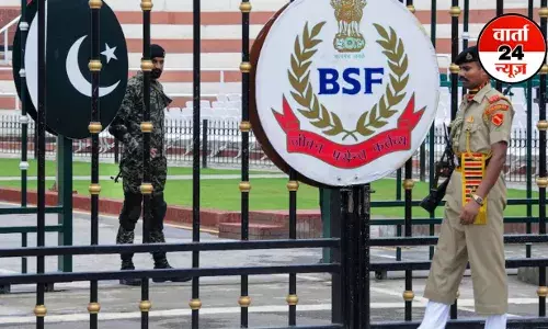 अटारी-वाघा सीमा पूरी तरह बंद: पहलगाम आतंकी हमले के बाद भारत-पाक संबंधों में नई तल्खी अटारी-वाघा सीमा पूरी तरह बंद: पहलगाम आतंकी हमले के बाद भारत-पाक संबंधों में नई तल्खी