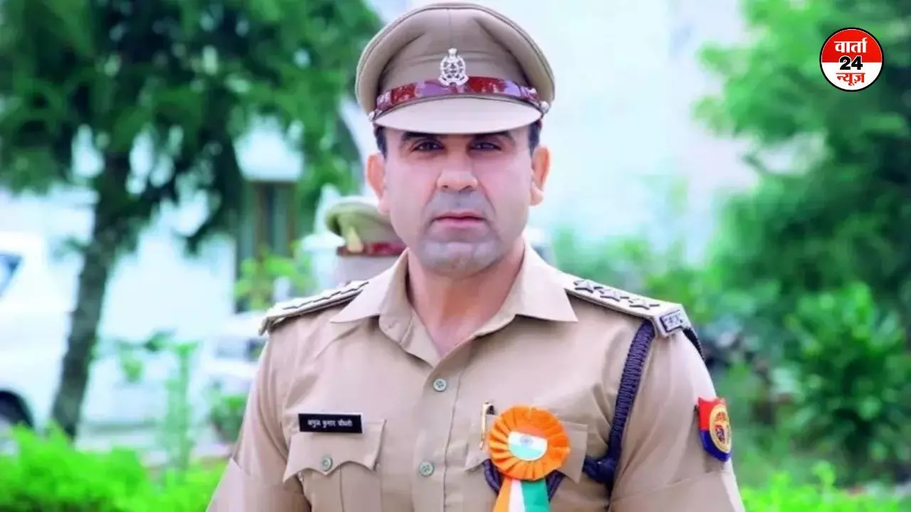होली साल में एक बार, जुमा 52 बार बयान वाले संभल के CO अनुज चौधरी का तबादला, जानें क्या है वजह होली साल में एक बार, जुमा 52 बार बयान वाले संभल के CO अनुज चौधरी का तबादला, जानें क्या है वजह