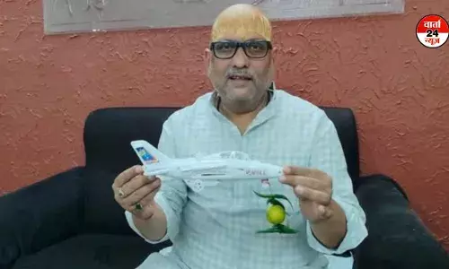 कांग्रेस नेता के राफेल में नींबू-मिर्च लटकाने से मचा सियासी बवाल, बीजेपी ने किया वार, राय ने दी सफाई, जानें क्या कहा कांग्रेस नेता के राफेल में नींबू-मिर्च लटकाने से मचा सियासी बवाल, बीजेपी ने किया वार, राय ने दी सफाई, जानें क्या कहा