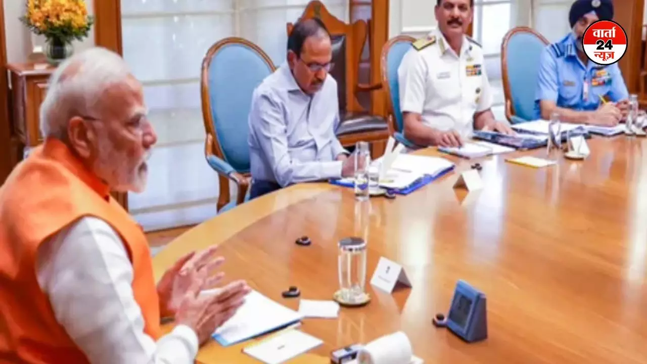 24 घंटे में दूसरी बार पीएम मोदी और एनएसए अजीत डोभाल की मीटिंग, क्या पाक पर बड़े एक्शन की तैयारी में है भारत 24 घंटे में दूसरी बार पीएम मोदी और एनएसए अजीत डोभाल की मीटिंग, क्या पाक पर बड़े एक्शन की तैयारी में है भारत