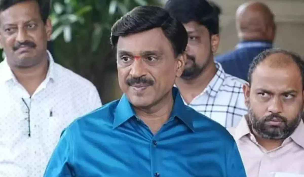 ओबुलापुरम अवैध खनन मामले में गाली जनार्दन रेड्डी समेत चार को 7 साल की सजा ओबुलापुरम अवैध खनन मामले में गाली जनार्दन रेड्डी समेत चार को 7 साल की सजा