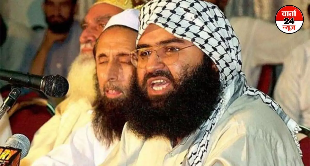 Masood Azhar: भारतीय सेना की एयरस्ट्राइक में आतंकी मसूद अजहर का परिवार उजड़ा, 14 लोग मारे गए Masood Azhar: भारतीय सेना की एयरस्ट्राइक में आतंकी मसूद अजहर का परिवार उजड़ा, 14 लोग मारे गए