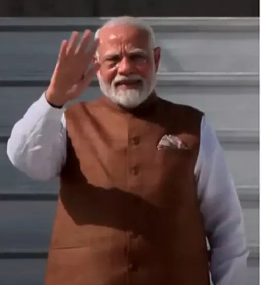 प्रधानमंत्री नरेंद्र मोदी ने एयर स्ट्राइक के बाद हुए तनाव को देखते हुए विदेशी दौरे रद्द किए प्रधानमंत्री नरेंद्र मोदी ने एयर स्ट्राइक के बाद हुए तनाव को देखते हुए विदेशी दौरे रद्द किए