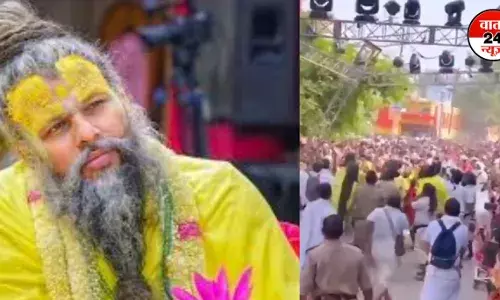 Premanand Maharaj: पदयात्रा के दौरान हादसे में बाल-बाल बचे प्रेमानंद महाराज, देखें वायरल वीडियो Premanand Maharaj: पदयात्रा के दौरान हादसे में बाल-बाल बचे प्रेमानंद महाराज, देखें वायरल वीडियो