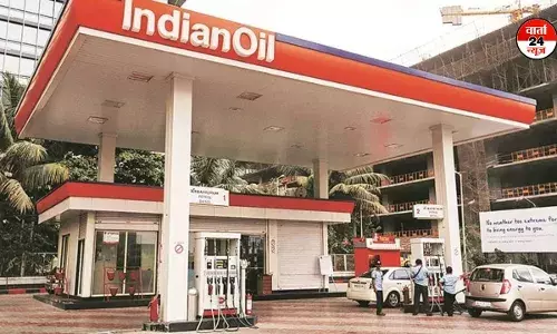 भारत- पाकिस्तान विवाद के बीच तेल कंपनियों का बयान- पर्याप्त स्टॉक, खरीदने की जल्दबाजी न करें