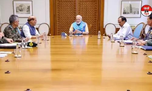 भारत के हमलों से पाकिस्तान पस्त! पीएम ने की हाई लेवल मीटिंग, कहा- किसी भी आतंकी हमलों को युद्ध माना जाएगा...