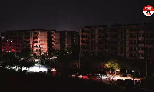 सीज फायर तोड़ने का सबसे ज्यादा असर श्रीनगर पर, देर रात तक गोलीबारी जारी, जानें सीएम अब्दुल्ला ने क्या कहा सीज फायर तोड़ने का सबसे ज्यादा असर श्रीनगर पर, देर रात तक गोलीबारी जारी, जानें सीएम अब्दुल्ला ने क्या कहा