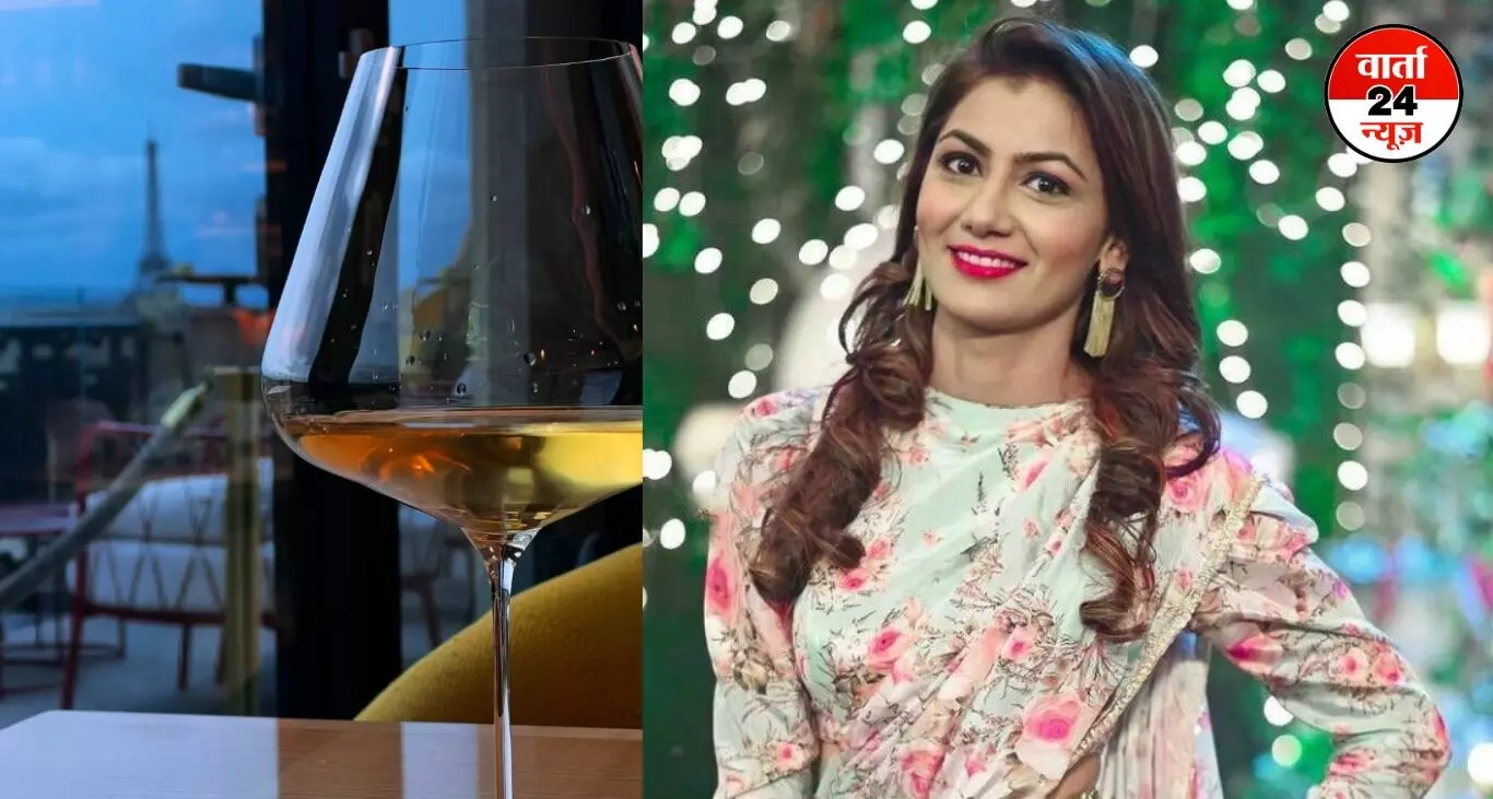 Sriti Jha ने किए अपने दार्शनिक विचार व्यक्त, कहा- इस ग्लास में समाया है पूरा ब्रह्मांड! Sriti Jha ने किए अपने दार्शनिक विचार व्यक्त, कहा- इस ग्लास में समाया है पूरा ब्रह्मांड!