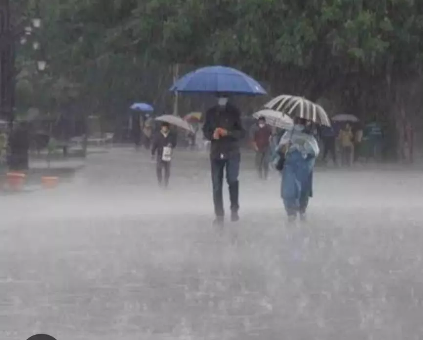 Weather Update : तपती गर्मी से बारिश अभी कुछ दिन और राहत देने वाली है, एनसीआर के कई हिस्सों में बारिश की संभावना Weather Update : तपती गर्मी से बारिश अभी कुछ दिन और राहत देने वाली है, एनसीआर के कई हिस्सों में बारिश की संभावना