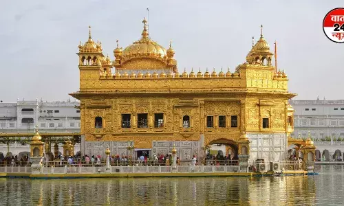 सेना ने किया बड़ा खुलासा! पाकिस्तान ने स्वर्ण मंदिर पर किया था हमले का प्रयास, जानें 8 मई को क्या हुआ सेना ने किया बड़ा खुलासा! पाकिस्तान ने स्वर्ण मंदिर पर किया था हमले का प्रयास, जानें 8 मई को क्या हुआ