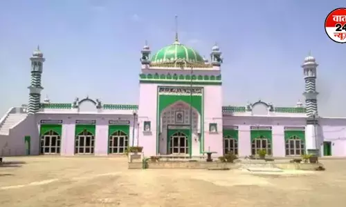 Sambhal: जामा मस्जिद की निगरानी बढ़ी, हाईकोर्ट में मुस्लिम पक्ष की याचिका खारिज होने के बाद लिया फैसला Sambhal: जामा मस्जिद की निगरानी बढ़ी, हाईकोर्ट में मुस्लिम पक्ष की याचिका खारिज होने के बाद लिया फैसला