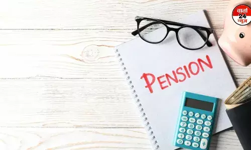 Pension: सरकारी कर्मचारियों के लिए खुशखबरी! UPS Calculator जारी, जानें रिटायरमेंट के बाद कितनी मिलेगी पेंशन? Pension: सरकारी कर्मचारियों के लिए खुशखबरी! UPS Calculator जारी, जानें रिटायरमेंट के बाद कितनी मिलेगी पेंशन?