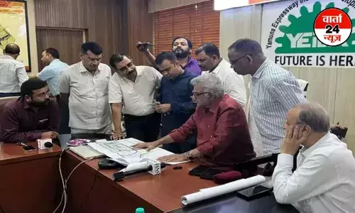 International Film City: फिल्म निर्माता बोनी कपूर ने लेआउट प्लान सौंपकर फिल्म सिटी के निर्माण का रास्ता खोला