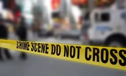 कार निकालने को लेकर हुआ इतना बड़ा विवाद कि कर रॉड से पीटकर कर दी व्यक्ति की हत्या कार निकालने को लेकर हुआ इतना बड़ा विवाद कि कर रॉड से पीटकर कर दी व्यक्ति की हत्या