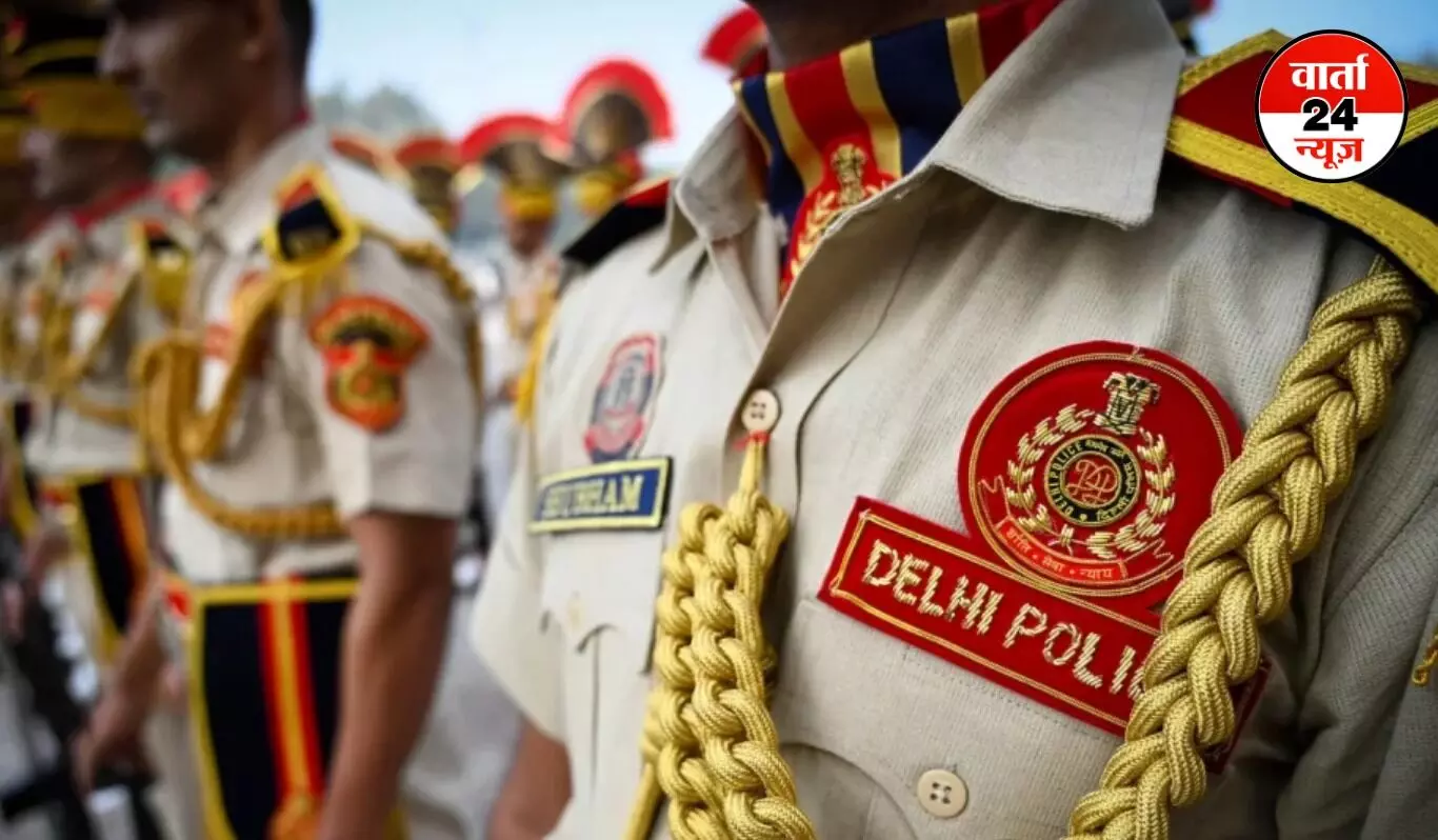 Delhi Police Transfer: दिल्ली पुलिस में बड़े स्तर पर अधिकारियों का ट्रांसफर, देखें पूरी लिस्ट Delhi Police Transfer: दिल्ली पुलिस में बड़े स्तर पर अधिकारियों का ट्रांसफर, देखें पूरी लिस्ट