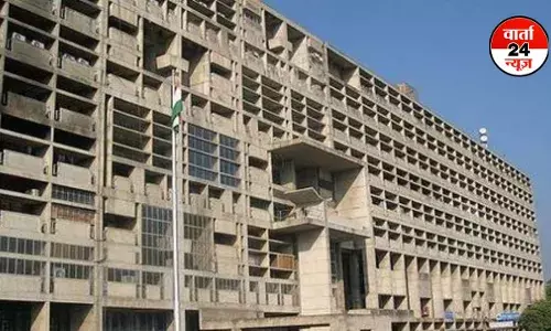 हरियाणा सीएम ऑफिस के बाद दिल्ली उद्योग भवन को बम से उड़ाने की धमकी, हाई अलर्ट पर सुरक्षा एजेंसियां हरियाणा सीएम ऑफिस के बाद दिल्ली उद्योग भवन को बम से उड़ाने की धमकी, हाई अलर्ट पर सुरक्षा एजेंसियां