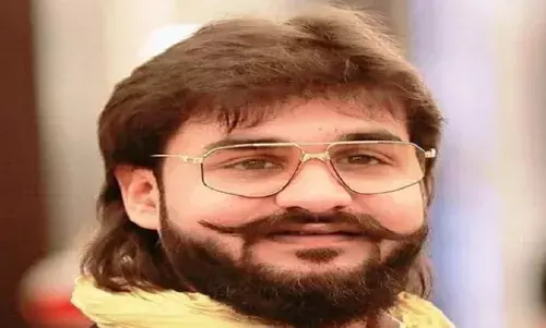 अब्बास अंसारी की विधानसभा सदस्यता रद्द हुई, मऊ सीट रिक्त घोषित करने के बाद राजनीतिक गलियारे में हलचल अब्बास अंसारी की विधानसभा सदस्यता रद्द हुई, मऊ सीट रिक्त घोषित करने के बाद राजनीतिक गलियारे में हलचल