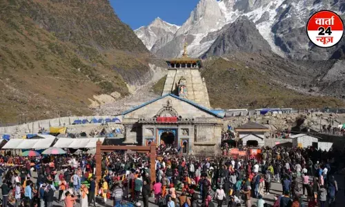 केदारनाथ धाम यात्रा: 30 दिन में 200 करोड़ का कारोबार, जानें कमाई करने में घोड़ा रहा आगे या हेलीकॉप्टर केदारनाथ धाम यात्रा: 30 दिन में 200 करोड़ का कारोबार, जानें कमाई करने में घोड़ा रहा आगे या हेलीकॉप्टर