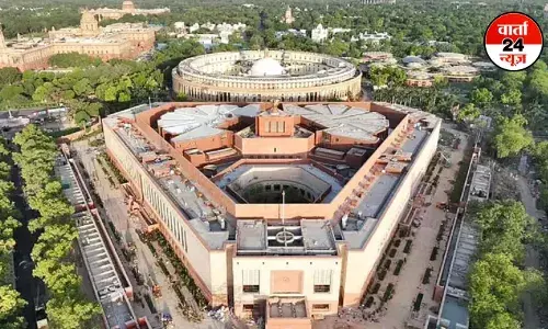 संसद का मानसून सत्र 21 जुलाई से 12 अगस्त तक चलेगा, हंगामेदार रहने के आसार संसद का मानसून सत्र 21 जुलाई से 12 अगस्त तक चलेगा, हंगामेदार रहने के आसार