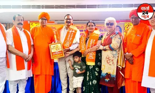 सदैव दूसरे की पत्नी को अपनी मां, धन को मिट्टी के समान समझना चाहिए: स्वामी आर्यवेश सदैव दूसरे की पत्नी को अपनी मां, धन को मिट्टी के समान समझना चाहिए: स्वामी आर्यवेश