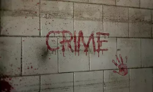 उत्तर प्रदेश में घर के विवाद को लेकर ट्रांसजेंडर की पीट-पीटकर हत्या उत्तर प्रदेश में घर के विवाद को लेकर ट्रांसजेंडर की पीट-पीटकर हत्या