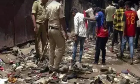 IPL 2025 : भगदड़ में हुई मौत मामले में पुलिस ने आरसीबी के मार्केटिंग हेड को गिरफ्तार किया, तीन हिरासत में