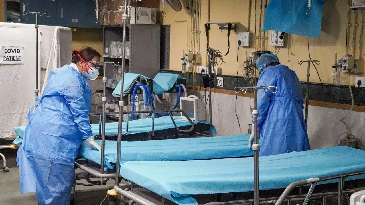 दिल्ली में 90 वर्षीय महिला की कोविड संक्रमण के बाद मौत दिल्ली में 90 वर्षीय महिला की कोविड संक्रमण के बाद मौत