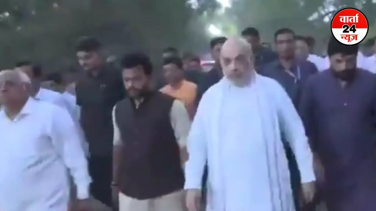 Ahmedabad plane crash : 204 लोगों के शव बरामद, एक यात्री बचा, 41 घायल, गृह मंत्री घटनास्थल पर पहुंचे Ahmedabad plane crash : 204 लोगों के शव बरामद, एक यात्री बचा, 41 घायल, गृह मंत्री घटनास्थल पर पहुंचे