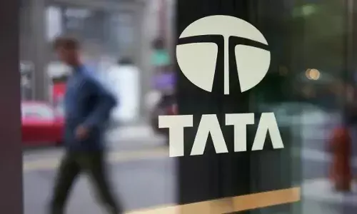 Ahmedabad Plane Crash: जान गंवाने वालों के परिवारों को टाटा समूह देगा एक-एक करोड़ रुपये Ahmedabad Plane Crash: जान गंवाने वालों के परिवारों को टाटा समूह देगा एक-एक करोड़ रुपये