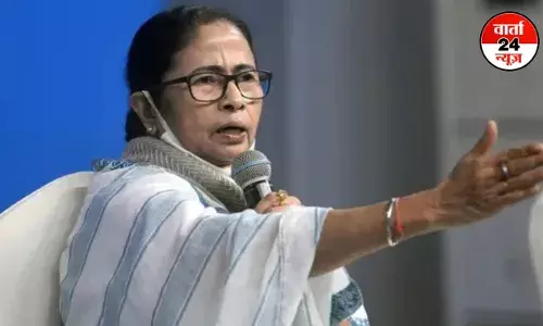 बंगाली बोलने वाले भारतीयों को बांग्लादेशी कहा जा रहा... ममता का भाजपा पर आरोप बंगाली बोलने वाले भारतीयों को बांग्लादेशी कहा जा रहा... ममता का भाजपा पर आरोप