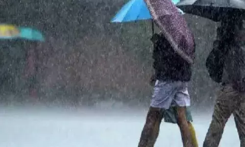 तीन दिनों में दिल्ली, हरियाणा, पंजाब के कुछ हिस्सों में पहुंचेगा मानसून! उत्तर प्रदेश में भारी बारिश की चेतावनी तीन दिनों में दिल्ली, हरियाणा, पंजाब के कुछ हिस्सों में पहुंचेगा मानसून! उत्तर प्रदेश में भारी बारिश की चेतावनी