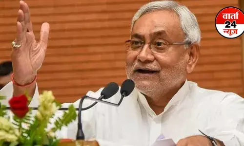 नीतीश सरकार ने किया बड़ा ऐलान, अब 400 की जगह 1100 मिलेगी वृद्धा पेंशन, जानें कब से मिलेगी बढ़ी हुई राशि नीतीश सरकार ने किया बड़ा ऐलान, अब 400 की जगह 1100 मिलेगी वृद्धा पेंशन, जानें कब से मिलेगी बढ़ी हुई राशि