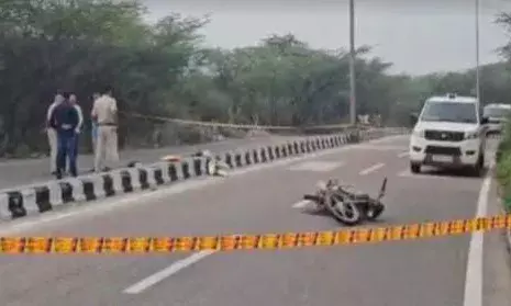 Encounter: हरियाणा का गैंगस्टर रोमिल वोहरा गुरुग्राम में मुठभेड़ में ढेर, एसटीएफ के दो जवान भी घायल हुए Encounter: हरियाणा का गैंगस्टर रोमिल वोहरा गुरुग्राम में मुठभेड़ में ढेर, एसटीएफ के दो जवान भी घायल हुए