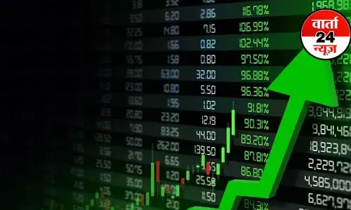 घरेलू शेयर बाजार में शुरुआती कारोबार में छाई हरियाली, सेंसेक्स 426.79 अंक चढ़ा, जानें निफ्टी का हाल घरेलू शेयर बाजार में शुरुआती कारोबार में छाई हरियाली, सेंसेक्स 426.79 अंक चढ़ा, जानें निफ्टी का हाल