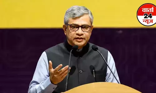 केंद्रीय मंत्रिमंडल की बैठक में लिए कई बड़े फैसले, महाराष्ट्र, यूपी और झारखंड को दिया खास तोहफा, जानें क्या केंद्रीय मंत्रिमंडल की बैठक में लिए कई बड़े फैसले, महाराष्ट्र, यूपी और झारखंड को दिया खास तोहफा, जानें क्या