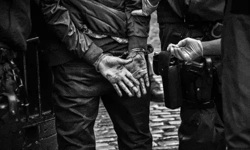 बीजापुर में चार नक्सली गिरफ्तार, एक ने पिछले साल पुलिस की गाड़ी को बनाया था निशाना