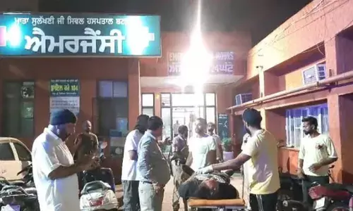 पंजाब में Gangwar:  गैंगस्टर जग्गू भगवानपुरिया की मां और बॉडीगार्ड को गोलियों से भूना, जानें किस गैंग ने ली जिम्मेदारी