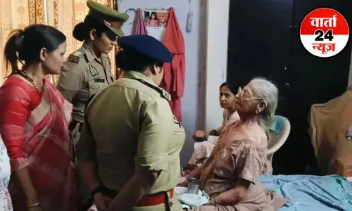 नोएडा के वृद्धाश्रम में अमानवीय हालत में मिले बुजुर्ग, 42 बुजुर्ग बिना कपड़ों के बेसमेंट जैसे कमरों में थे, पूरा दृश्य जानकर कांप जाएंगे रुह!