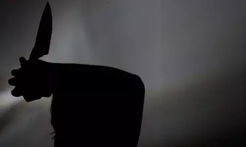 मध्यप्रदेश के नरसिंहपुर जिला अस्पताल में प्रशिक्षु नर्स की गला रेतकर हत्या मध्यप्रदेश के नरसिंहपुर जिला अस्पताल में प्रशिक्षु नर्स की गला रेतकर हत्या