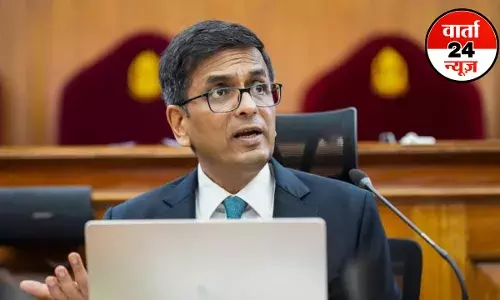 सुप्रीम कोर्ट की पूर्व CJI डीवाई चंद्रचूड़ पर सख्ती! केंद्र सरकार को पत्र लिखकर दिया आदेश, जानें पूरा मामला सुप्रीम कोर्ट की पूर्व CJI डीवाई चंद्रचूड़ पर सख्ती! केंद्र सरकार को पत्र लिखकर दिया आदेश, जानें पूरा मामला