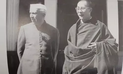 कांग्रेस ने याद किया 1959 में दलाई लामा और नेहरू के बीच चार घंटे की बातचीत कांग्रेस ने याद किया 1959 में दलाई लामा और नेहरू के बीच चार घंटे की बातचीत