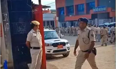 BIHAR:  उद्योगपति गोपाल खेमका हत्याकांड में शामिल बदमाश पुलिस मुठभेड़ में ढेर, अन्य की तलाश जारी BIHAR:  उद्योगपति गोपाल खेमका हत्याकांड में शामिल बदमाश पुलिस मुठभेड़ में ढेर, अन्य की तलाश जारी