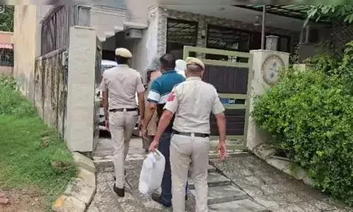 टेनिस खिलाड़ी को पिता ने मारी गोली, समाज के लोग नहीं पचा पा रहे ये बात टेनिस खिलाड़ी को पिता ने मारी गोली, समाज के लोग नहीं पचा पा रहे ये बात