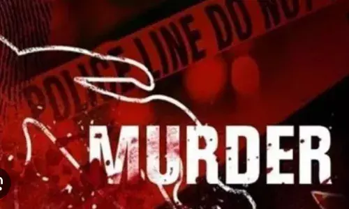 लूट के लिए टैक्सी ड्राइवरों की हत्या करने वाला 15000 का इनामी बदमाश गिरफ्तार, तीन राज्यों की पुलिस 9 साल से ढूंढ रही थी लूट के लिए टैक्सी ड्राइवरों की हत्या करने वाला 15000 का इनामी बदमाश गिरफ्तार, तीन राज्यों की पुलिस 9 साल से ढूंढ रही थी