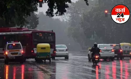 राजधानी में झमाझम बारिश, खूब बरसे बादल, मौसम हुआ सुहावना राजधानी में झमाझम बारिश, खूब बरसे बादल, मौसम हुआ सुहावना