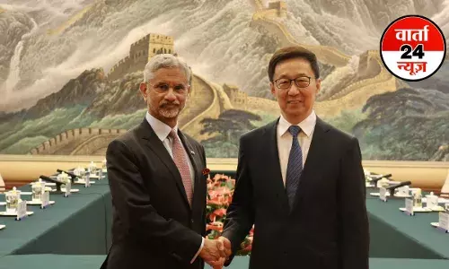 एससीओ की बैठक में चीनी उपराष्ट्रपति से बोले एस जयशंकर- कैलाश मानसरोवर यात्रा की बहाली की भारत में व्यापक रूप से की जा रही है सराहना एससीओ की बैठक में चीनी उपराष्ट्रपति से बोले एस जयशंकर- कैलाश मानसरोवर यात्रा की बहाली की भारत में व्यापक रूप से की जा रही है सराहना