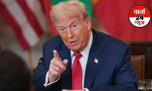 वह मीठी बातें करते हैं और रात को सब पर बमबारी करते हैं...ट्रंप ने यूक्रेन को पैट्रियट सिस्टम देने का किया ऐलान वह मीठी बातें करते हैं और रात को सब पर बमबारी करते हैं...ट्रंप ने यूक्रेन को पैट्रियट सिस्टम देने का किया ऐलान