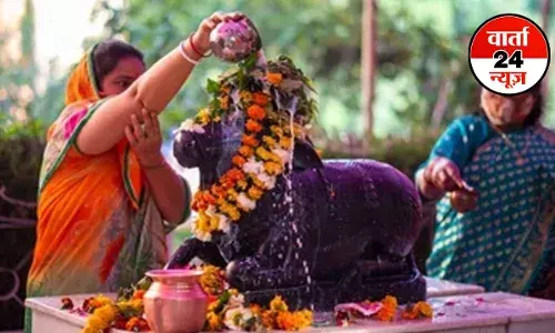 Sawan Special: क्यों की जाती है नंदी की पूजा भोलेनाथ से पहले, जानें कहां पर है यह खास परंपरा? Sawan Special: क्यों की जाती है नंदी की पूजा भोलेनाथ से पहले, जानें कहां पर है यह खास परंपरा?