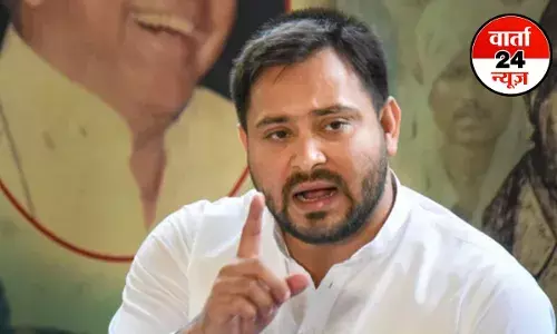 तेजस्वी सूत्र को मूत्र मानते हैं तो हम भी तेजस्वी के ज्ञान को कचरा मानते हैं...तेजस्वी के बयान पर बिहार में सियासी पारा हाई तेजस्वी सूत्र को मूत्र मानते हैं तो हम भी तेजस्वी के ज्ञान को कचरा मानते हैं...तेजस्वी के बयान पर बिहार में सियासी पारा हाई