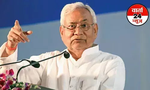 बिहार सरकार की जनता को चुनावी रेवड़ी, सीएम नीतीश ने 125 यूनिट फ्री बिजली देने का किया ऐलान, जानें कब से होगा लागू बिहार सरकार की जनता को चुनावी रेवड़ी, सीएम नीतीश ने 125 यूनिट फ्री बिजली देने का किया ऐलान, जानें कब से होगा लागू